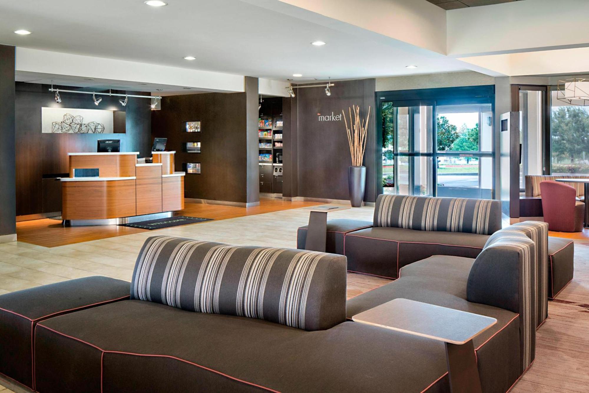 Courtyard By Marriott Dallas Arlington Entertainment District Eksteriør bilde