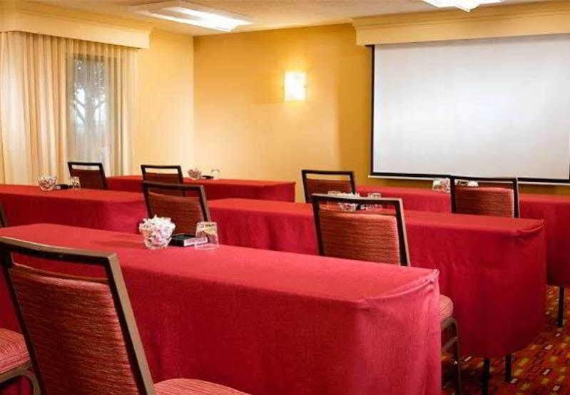 Courtyard By Marriott Dallas Arlington Entertainment District Eksteriør bilde